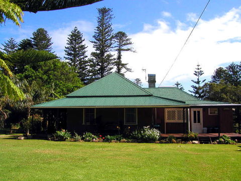 Cobbys Of Crystal Pool Holiday Heritage Cottage - Accommodation Ballina 0