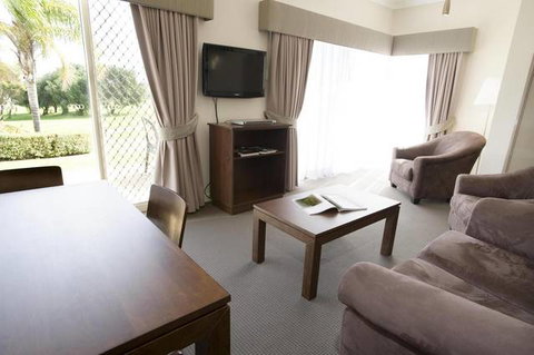 Mercure Sanctuary Golf Resort Bunbury - Accommodation Ballina 1