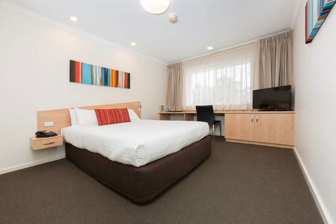 Premier Hotel & Apartments - Accommodation Ballina 0