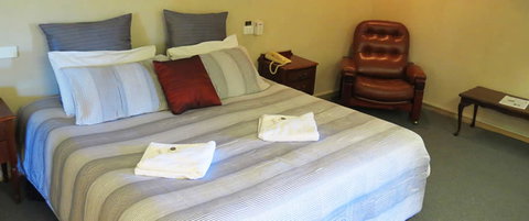 Sisleys Motel - Accommodation Ballina 0