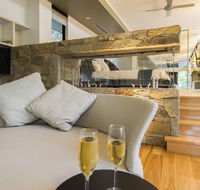The Feathered Nest - Luxury Wildlife Retreat - Accommodation Ballina