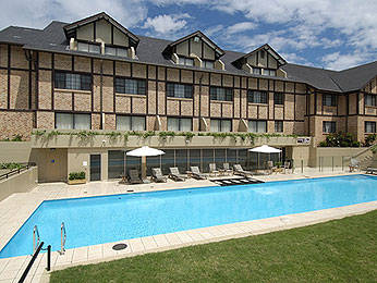 The Hills Lodge Hotel & Spa - Accommodation Ballina 0
