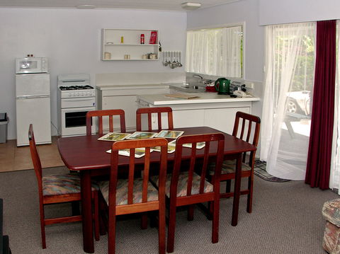 Tudor Apartments - Accommodation Ballina 1