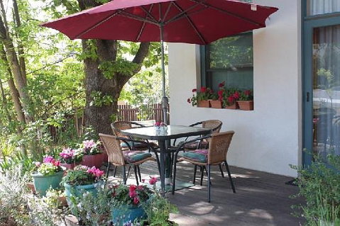 Practically Lakeside B And B - Accommodation Ballina 1