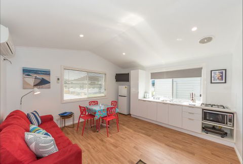 Colonial Holiday Park And Leisure Village - Accommodation Ballina 5