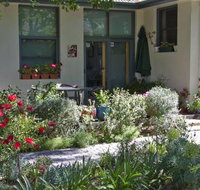 Practically Lakeside B and B - Accommodation Ballina