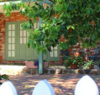 Kalamunda Carriages and Three Gums Cottage - Accommodation Ballina