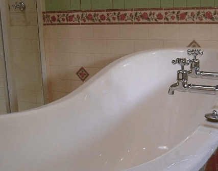 Hamilton Old School House Cottages - Accommodation Ballina 2