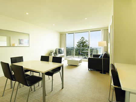 Oaks Liberty Towers - Accommodation Ballina 4