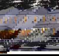 Oscars Waterfront Boutique Hotel - Accommodation Ballina