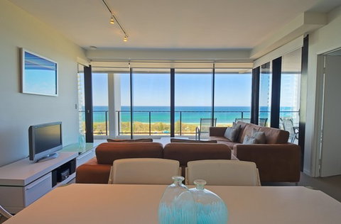 Ultra Broadbeach - Accommodation Ballina 3