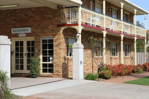 Grand Manor Motor Inn - Accommodation Ballina 0