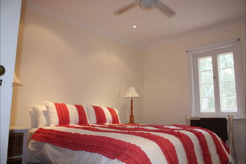 Hughes Park Cottage & Weddings - Accommodation Ballina 1