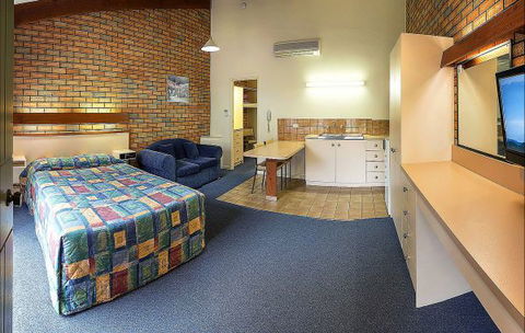 Pinnacle Holiday Lodge - Accommodation Ballina 2