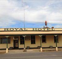 Royal Hotel Snake Valley - Accommodation Ballina