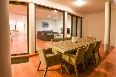 Villa Provence Beach House - Accommodation Ballina 3