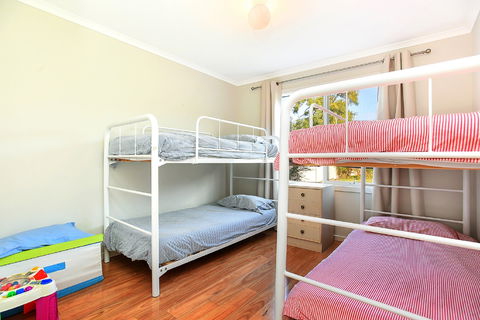 Ariadne - A Hop Skip And A Jump To The Beach With Sea Views - Accommodation Ballina 8
