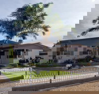 Chrissie's Palace - Accommodation Ballina