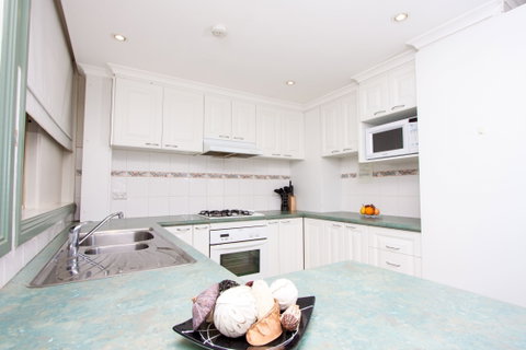 Canberra Short Term And Holiday Accommodation - Accommodation Ballina 4