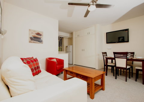 Canberra Short Term And Holiday Accommodation - Accommodation Ballina 8
