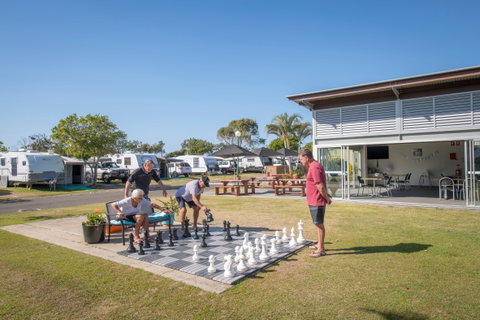 Maroochydore Beach Holiday Park - Accommodation Ballina 4