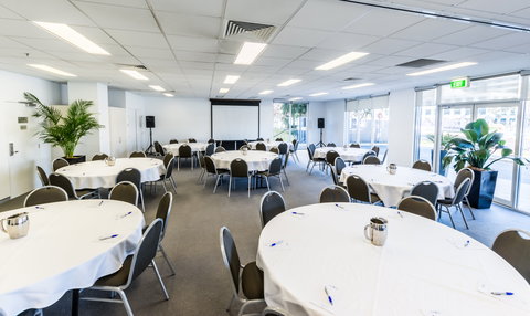 Pacific Suites Canberra - Accommodation Ballina 8