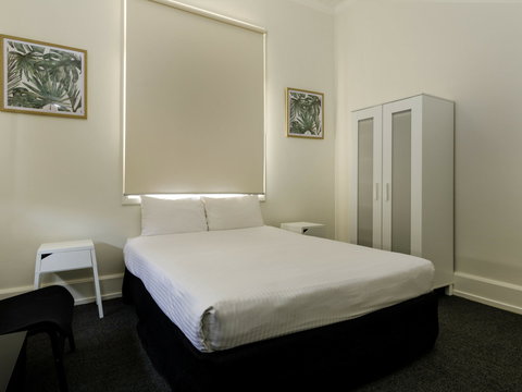 The Waterloo Bay Hotel - Accommodation Ballina 4