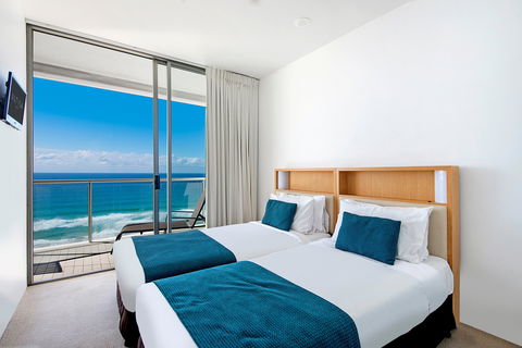 ULTIQA Air On Broadbeach - Accommodation Ballina 8