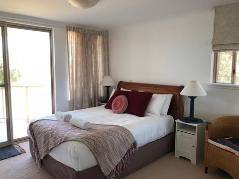 Whale Watch Ocean Beach Resort - Accommodation Ballina 1