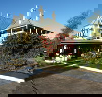 Airlie House Motor Inn