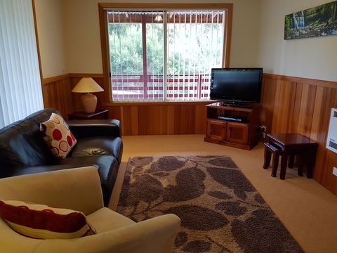 Driftwood Strahan Villas - Accommodation Ballina 1