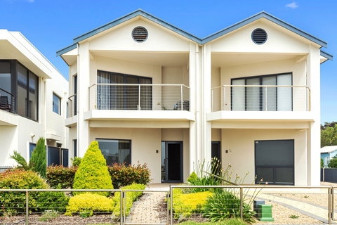 A Point Of View - Accommodation Ballina 1