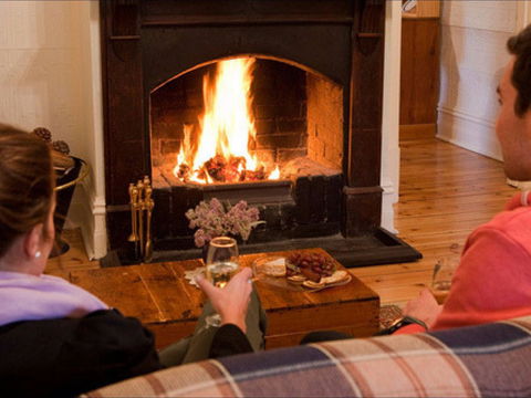 Brown's House Bed & Breakfast - Accommodation Ballina 0