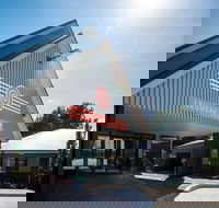 Leumeah Lodge - Accommodation Ballina