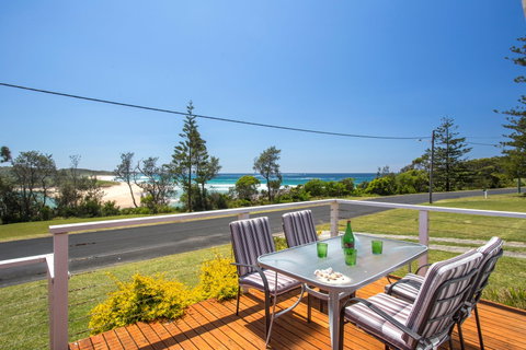 Seaside Holiday Home - Accommodation Ballina 0