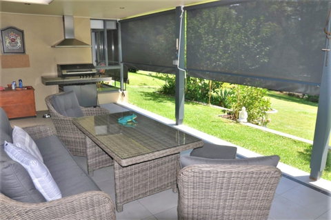 Stay Lakeside - Accommodation Ballina 2