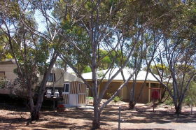 Lake King WA Accommodation Ballina