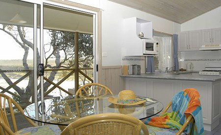 Berrara Beach Holiday Chalets - Accommodation Ballina 4