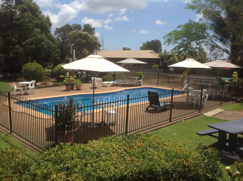 Bundaberg East Cabin And Tourist Park - Accommodation Ballina 0