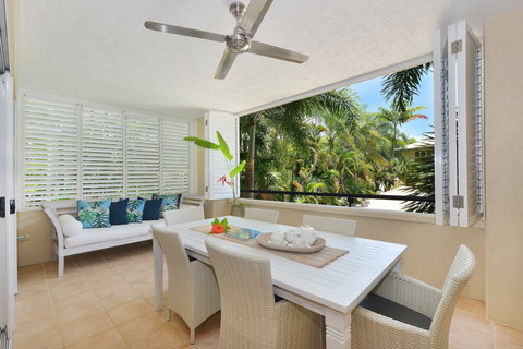 Cayman Villas Port Douglas - Accommodation Ballina 2