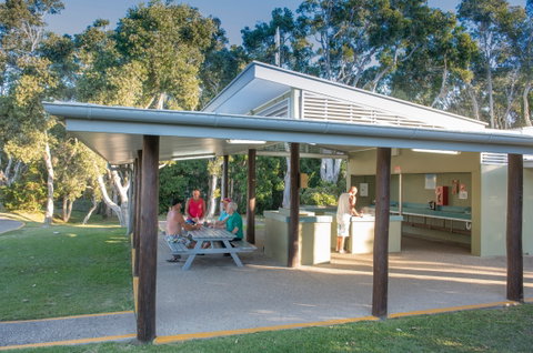 Dicky Beach Family Holiday Park - Accommodation Ballina 0