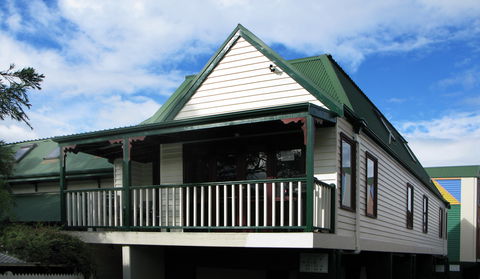 Dlux + Escape @ Lorne - Accommodation Ballina 1