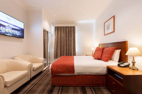 Mercure Canberra - Accommodation Ballina 0