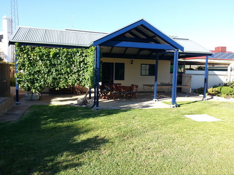 Phoenix Cottage - Accommodation Ballina 2
