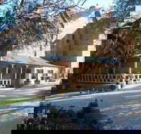 Stanley Grammar Country House