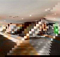 The Waverley International Hotel - Accommodation Ballina