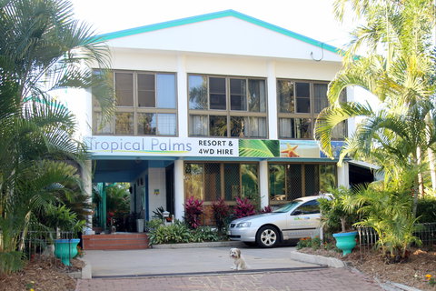 Tropical Palms Resort & 4WD Hire - Accommodation Ballina 1