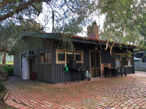 Bells Estate Great Ocean Road Cottages - Accommodation Ballina 2