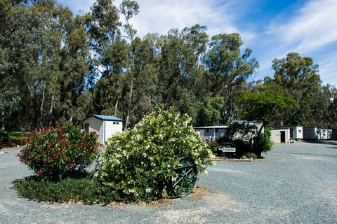 Deniliquin Car-O-Tel And Caravan Park - Accommodation Ballina 1
