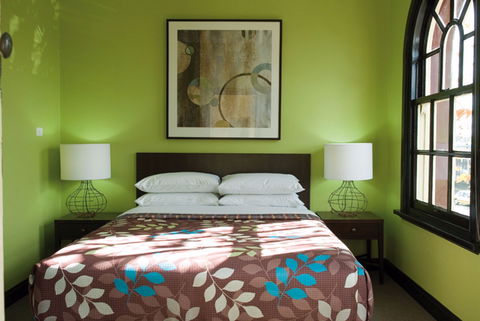 Hotel Warrnambool - Accommodation Ballina 0